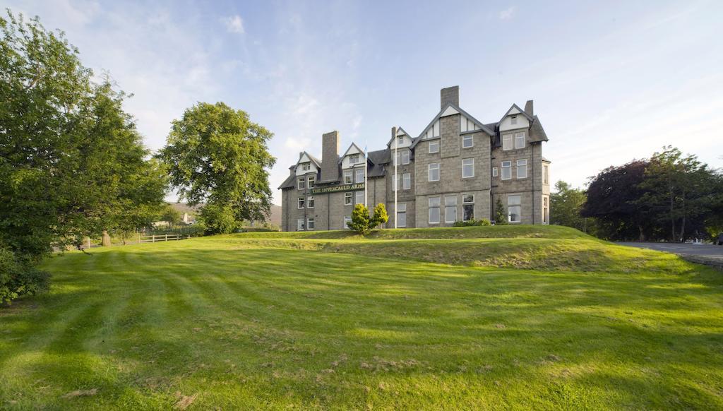 The Invercauld Arms Hotel Баллатер Экстерьер фото