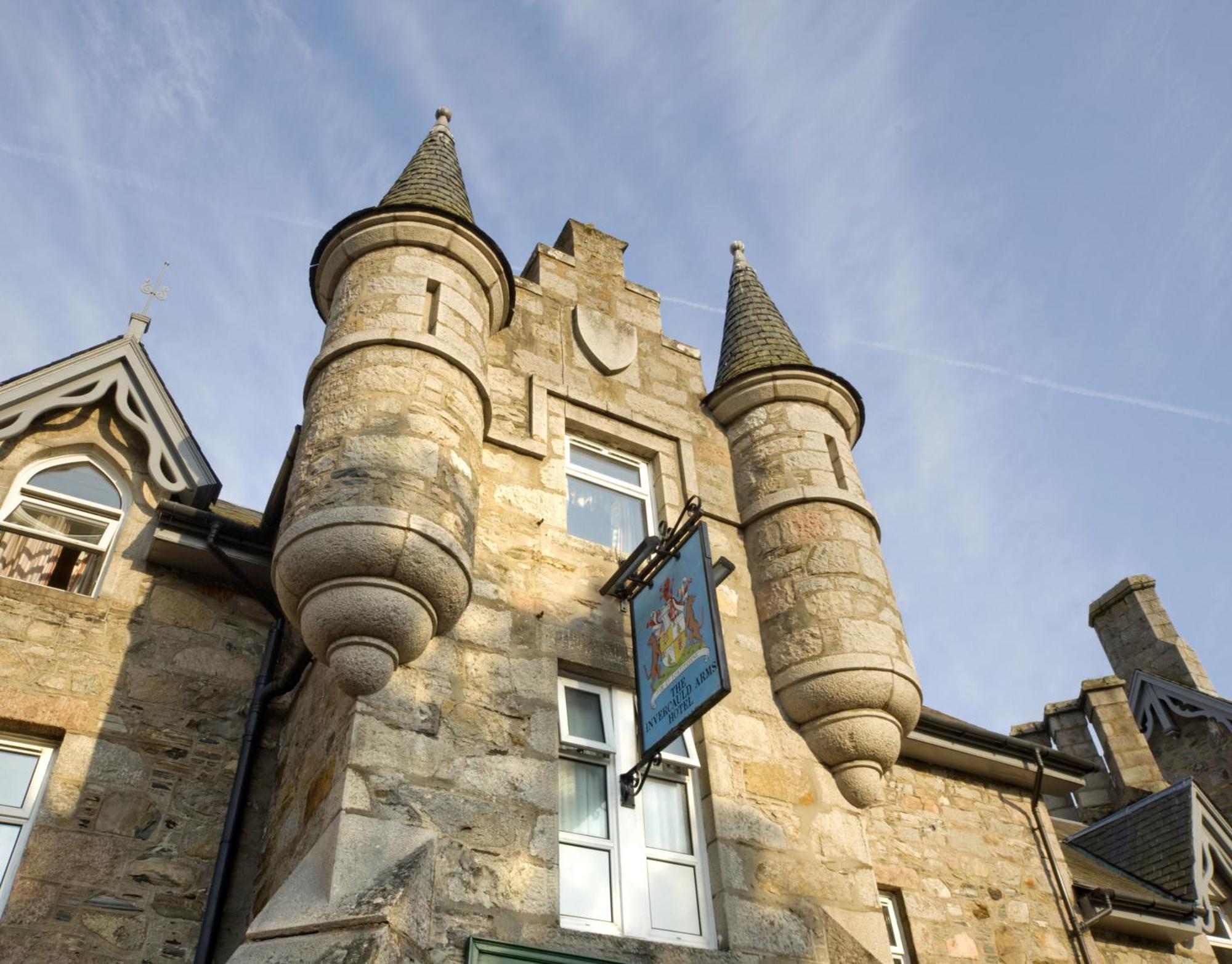 The Invercauld Arms Hotel Баллатер Экстерьер фото